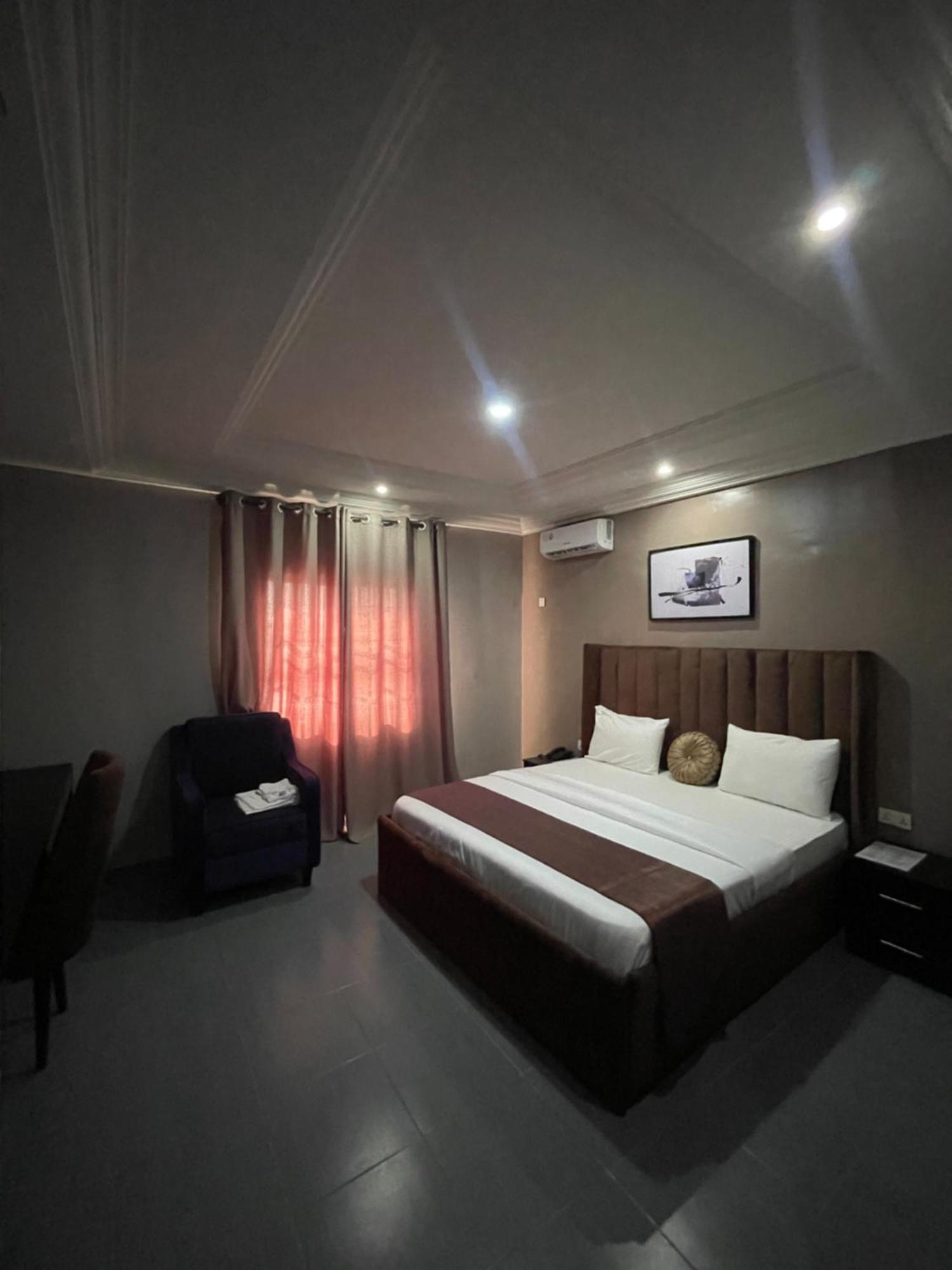 Nexus Xpress Hotel Abudża Zewnętrze zdjęcie